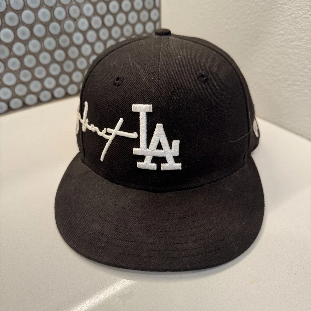 Los Angeles Dodgers Hat Cap Black Menss 59FIFTY Fitted 55.8 CM Signature‎